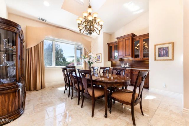 208 Valley Vista Dr, Camarillo, CA 93010