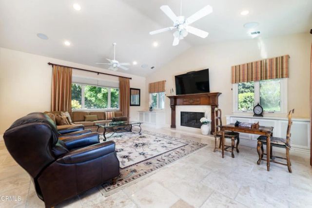 208 Valley Vista Dr, Camarillo, CA 93010