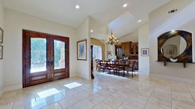 208 Valley Vista Dr, Camarillo, CA 93010