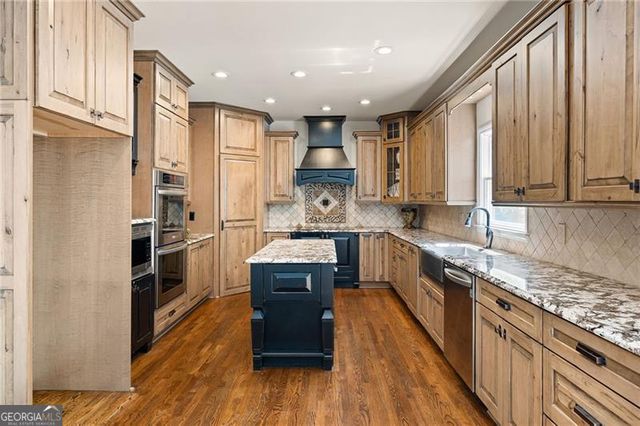 1215 Winborn Terrace NW, Kennesaw, GA 30152