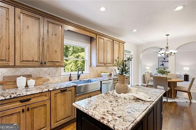 1215 Winborn Terrace NW, Kennesaw, GA 30152