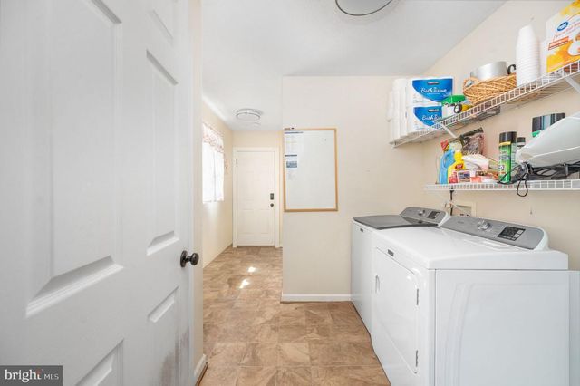 160 LANCASTER CT, Louisa, VA 23093