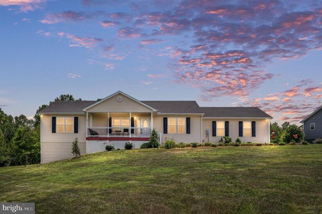 160 LANCASTER CT, Louisa, VA 23093