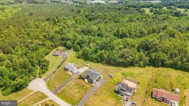 160 LANCASTER CT, Louisa, VA 23093