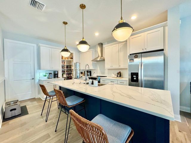 4740 LEGACY PARK DRIVE, Tampa, FL 33611