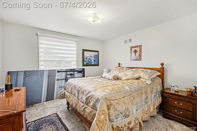 28945 Nottoway Drive, Farmington Hills, MI 48331