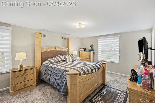 28945 Nottoway Drive, Farmington Hills, MI 48331