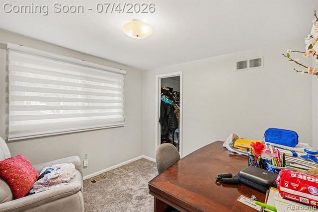 28945 Nottoway Drive, Farmington Hills, MI 48331