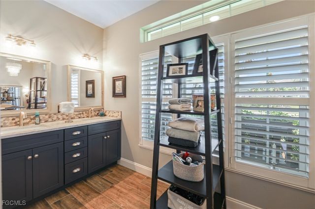 3912 SW 27th CT, Cape Coral, FL 33914