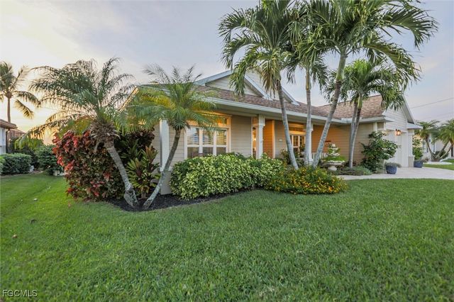3912 SW 27th CT, Cape Coral, FL 33914