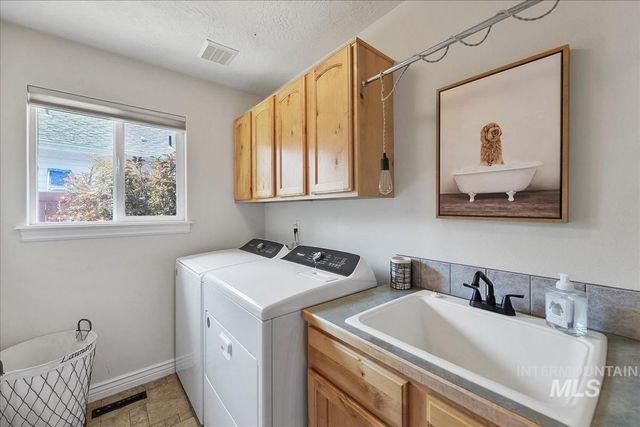 16915 N Darmady Loop, Nampa, ID 83687