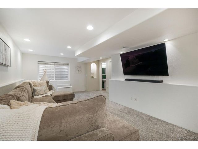 6818 Grand Prairie Dr, Colorado Springs, CO 80923