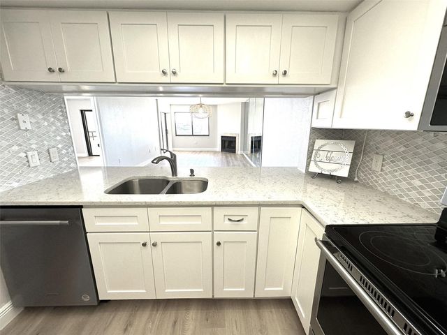 126 1ST STREET E 209, Tierra Verde, FL 33715