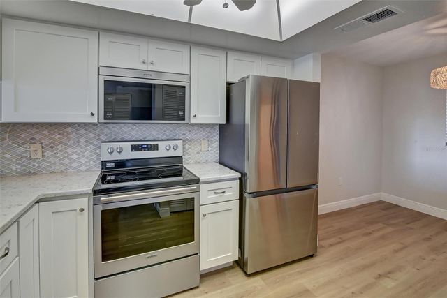 126 1ST STREET E 209, Tierra Verde, FL 33715
