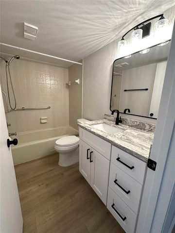 126 1ST STREET E 209, Tierra Verde, FL 33715
