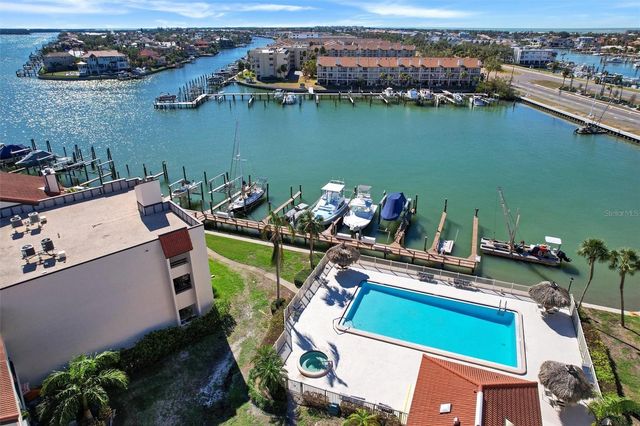 126 1ST STREET E 209, Tierra Verde, FL 33715