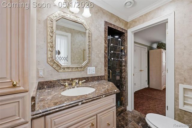 19367 Skyline Street, Roseville, MI 48066