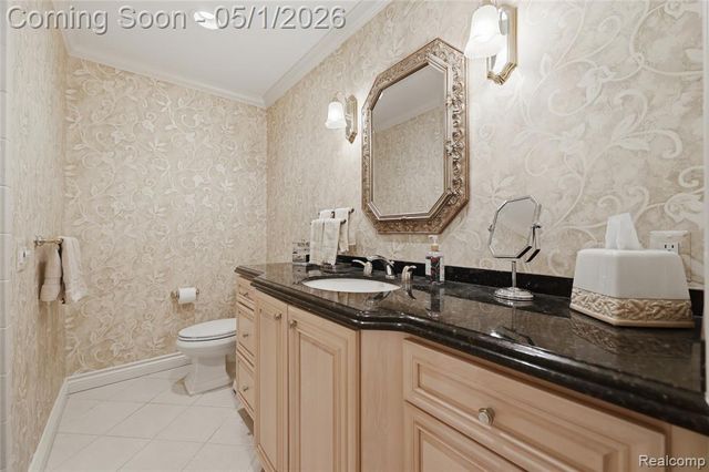 19367 Skyline Street, Roseville, MI 48066