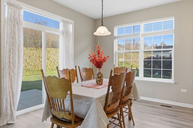 2260 Indigo Drive, Algonquin, IL 60102