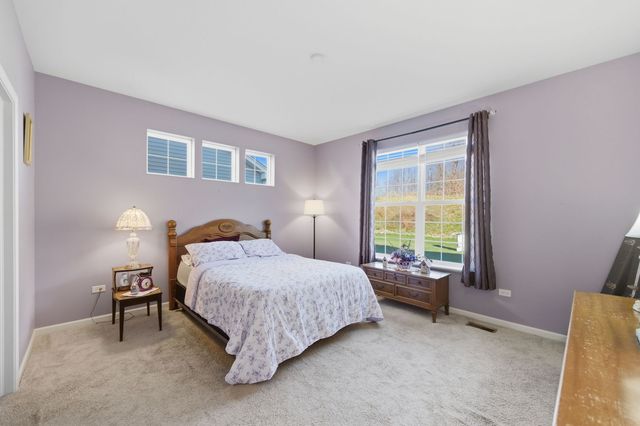 2260 Indigo Drive, Algonquin, IL 60102