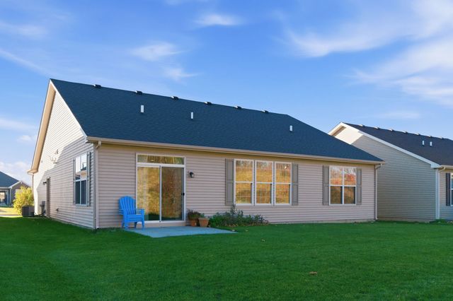 2260 Indigo Drive, Algonquin, IL 60102