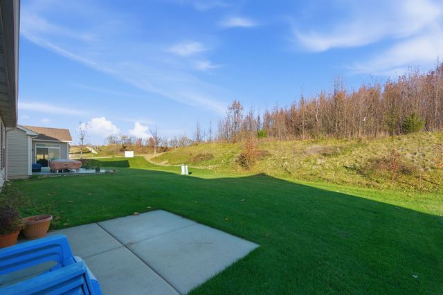 2260 Indigo Drive, Algonquin, IL 60102