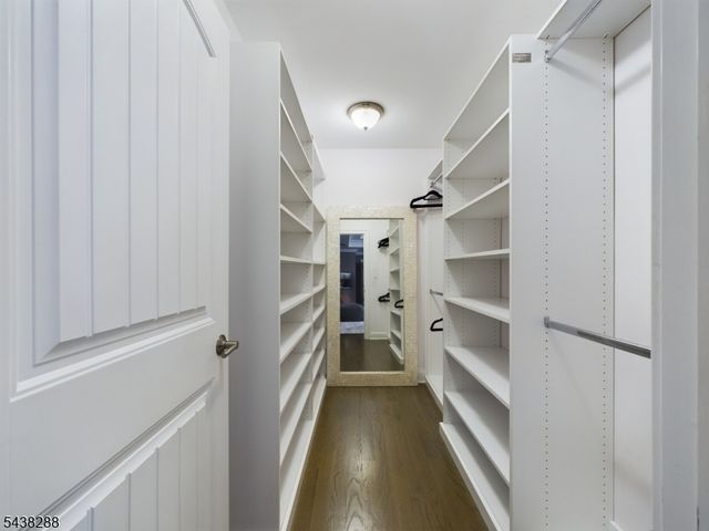 301 Garrett Rd, Mountainside Boro, NJ 07092