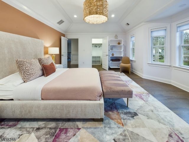 301 Garrett Rd, Mountainside Boro, NJ 07092