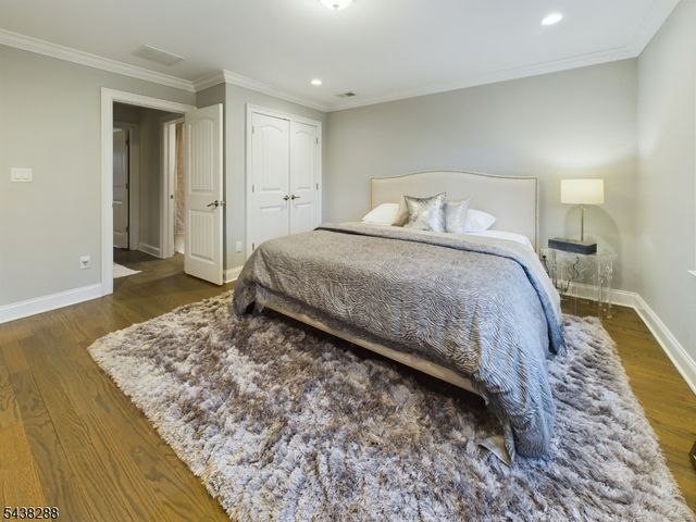 301 Garrett Rd, Mountainside Boro, NJ 07092