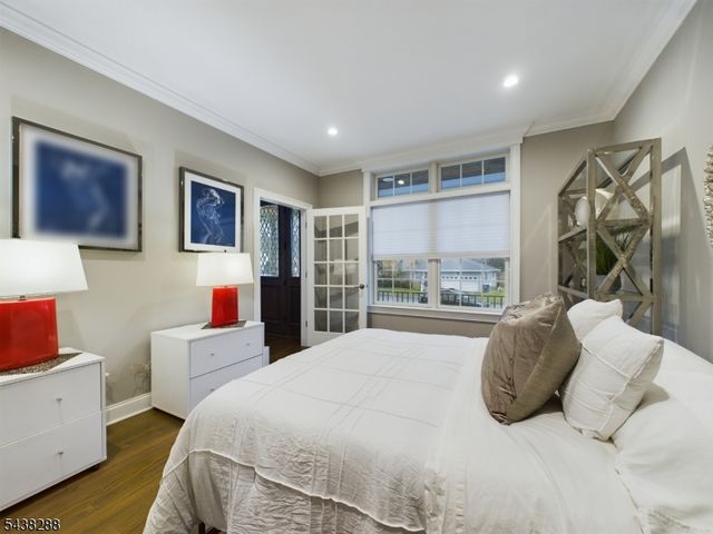 301 Garrett Rd, Mountainside Boro, NJ 07092