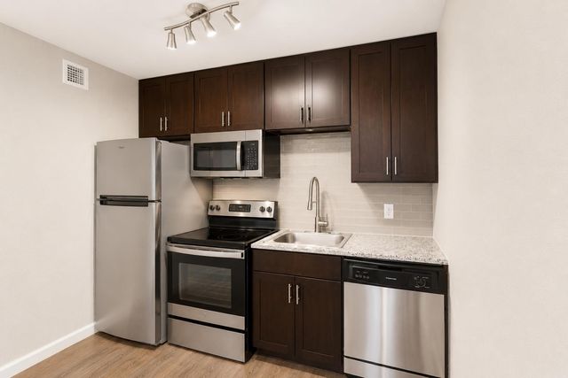 8214 N Interstate 35 Highway, Austin, TX 78753