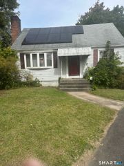 110 Matianuck Avenue, Windsor, CT 06095