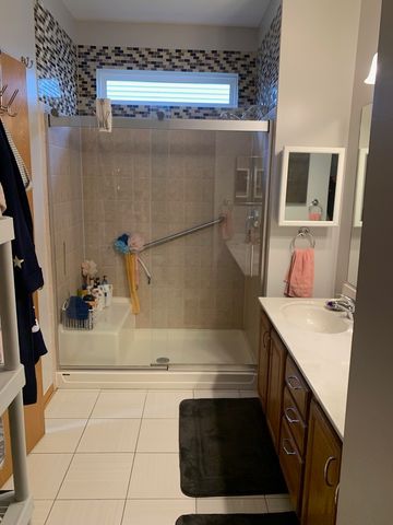 39510 N Cambridge Boulevard, Beach Park, IL 60083