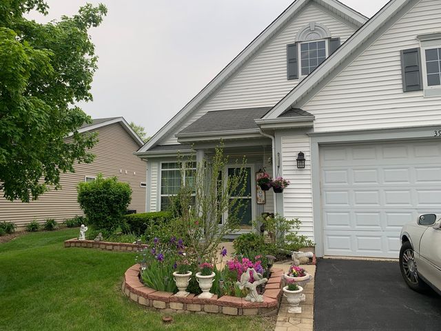 39510 N Cambridge Boulevard, Beach Park, IL 60083