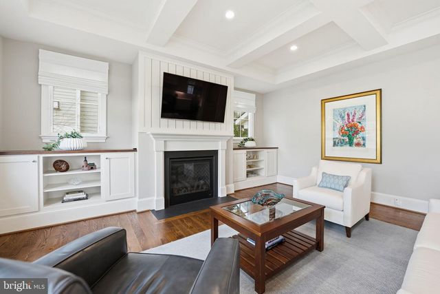 1723 N BARTON ST, Arlington, VA 22201