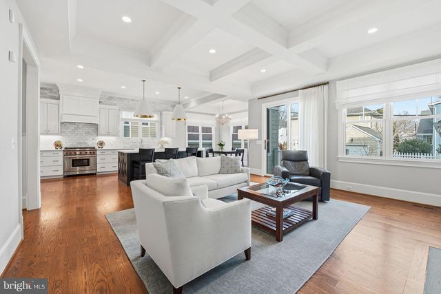 1723 N BARTON ST, Arlington, VA 22201