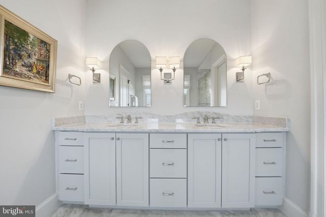 1723 N BARTON ST, Arlington, VA 22201