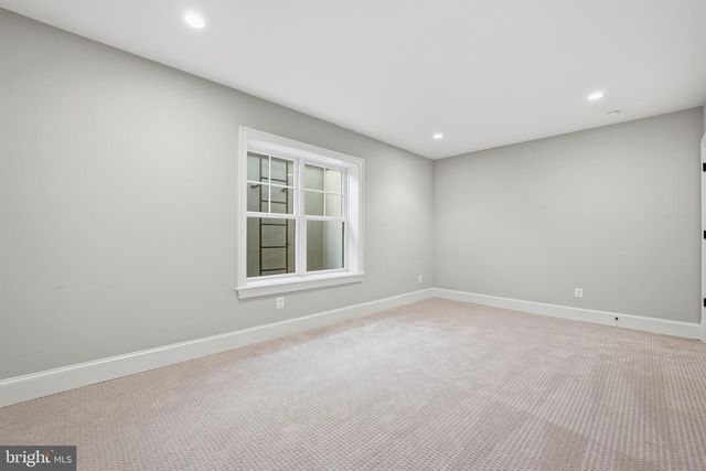 1723 N BARTON ST, Arlington, VA 22201