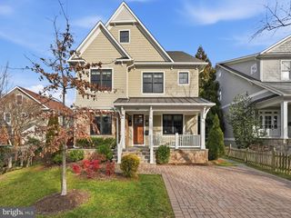 1723 N BARTON ST, Arlington, VA 22201