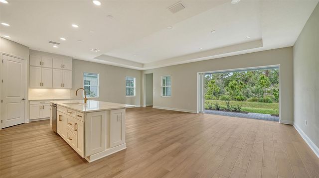 10050 CRYSTAL ISLES CIRCLE, Sarasota, FL 34241