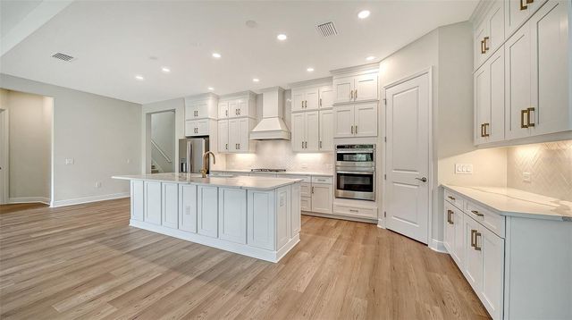 10050 CRYSTAL ISLES CIRCLE, Sarasota, FL 34241