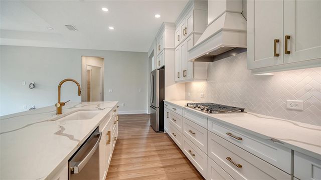 10050 CRYSTAL ISLES CIRCLE, Sarasota, FL 34241