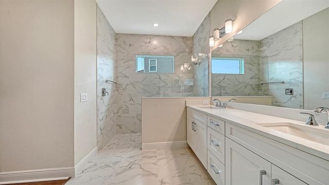 10050 CRYSTAL ISLES CIRCLE, Sarasota, FL 34241