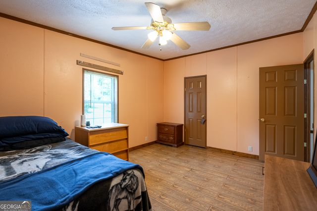 1054 Booze Mountain Road SE, Lindale, GA 30147