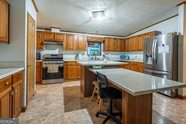 1054 Booze Mountain Road SE, Lindale, GA 30147