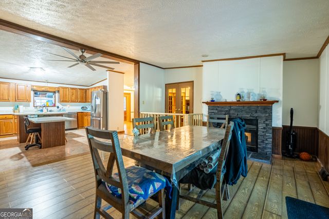 1054 Booze Mountain Road SE, Lindale, GA 30147
