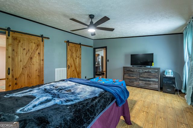 1054 Booze Mountain Road SE, Lindale, GA 30147
