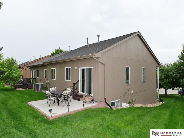 10405 S 26th Street, Bellevue, NE 68123