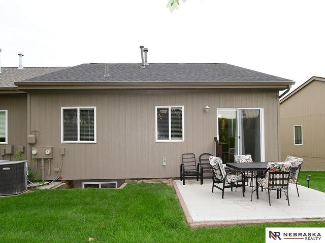 10405 S 26th Street, Bellevue, NE 68123