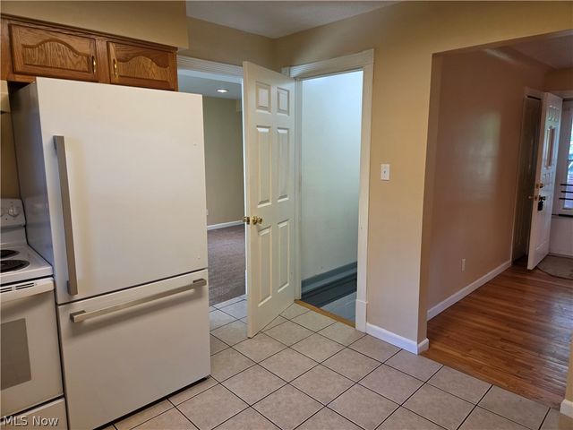 10024 Cummins Lane, Deerfield, OH 44411